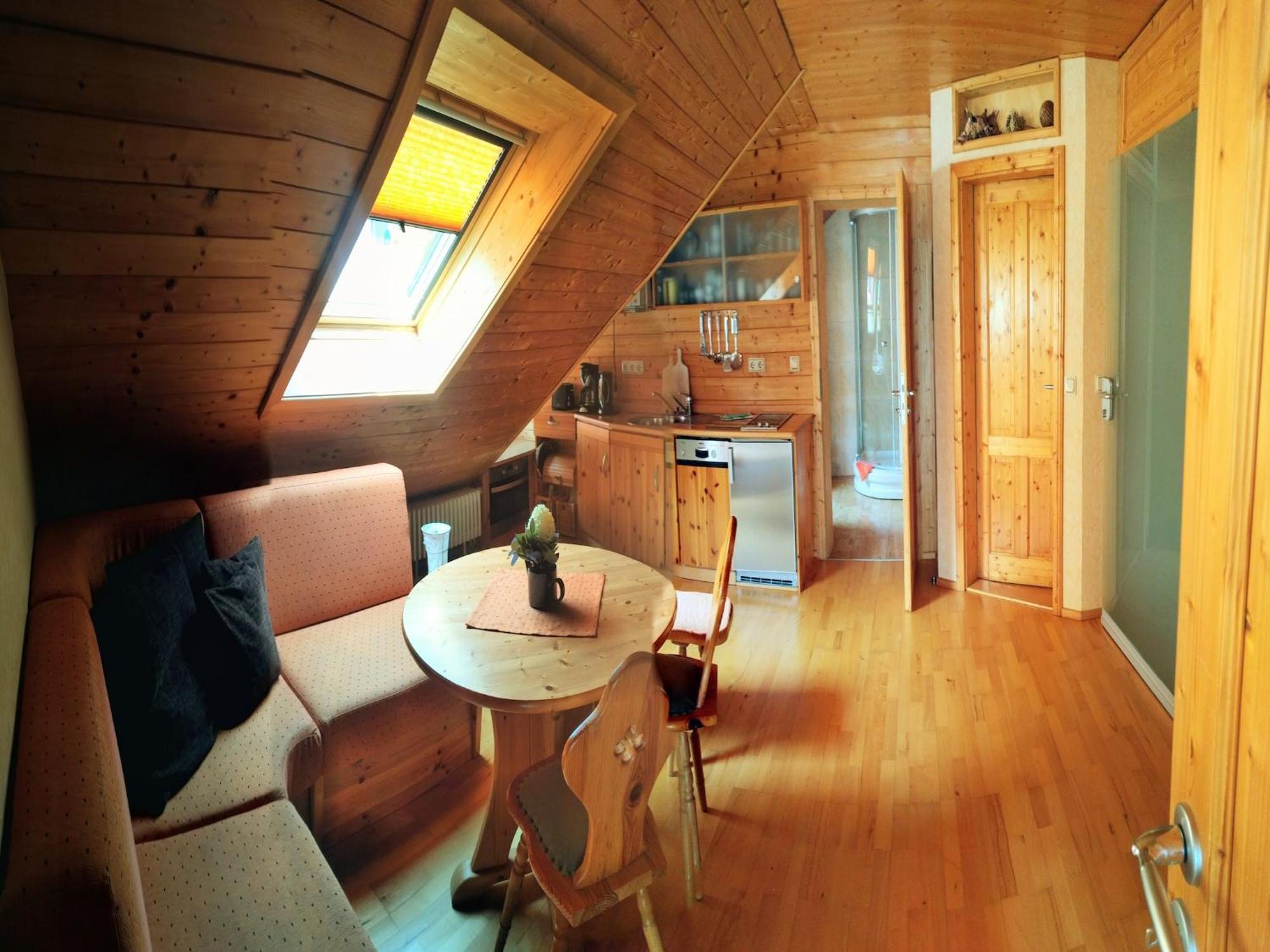 Quaint Farmhouse In Langenbach Near The Lake Bagian luar foto